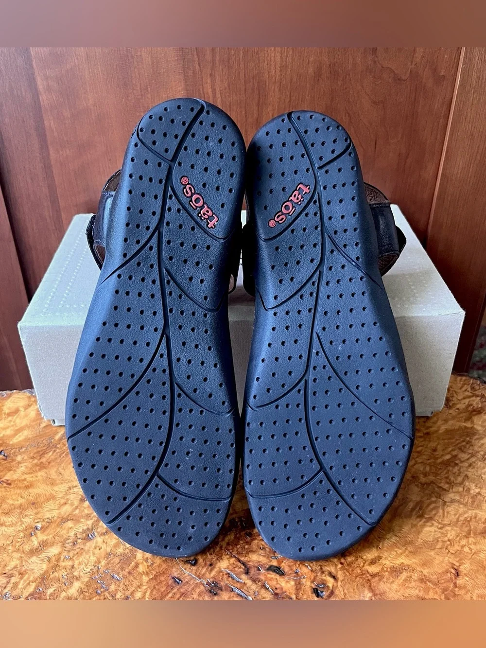 Taos Zeal Leather Sandals - Picture 6 of 8